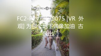 美女护士大鸡巴没有操爽，当着男友的面自摸