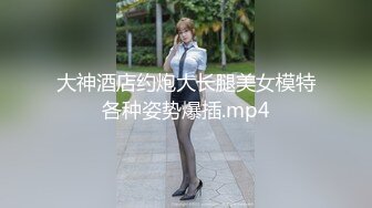 喜欢吃鸡吧的小母狗