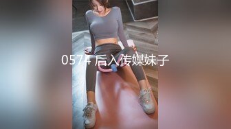 绿意盎然 淫乱3P之请按摩师来满足欲求不满的老婆 丽江夫妻 两个肉棒才有安全感 天生淫娃现场淫乱对白