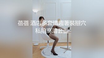 黑鲍大奶熟女高潮了