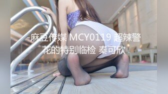 极品巨乳美女真空装运动完餐厅吃饭色男服务生看呆J8硬的不行