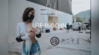 外表甜美眼镜妹妹！收费房自慰！微毛骚穴跳蛋震动，美臀骑乘姿势，摆弄各种姿势